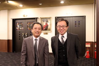 還暦大同窓会 開会前受付状況 8