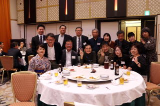 還暦大同窓会 インテリア科 集合写真