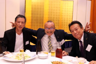 還暦大同窓会 祝宴写真 13