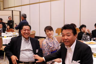 還暦大同窓会 祝宴写真 18