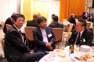 還暦大同窓会 祝宴写真 10