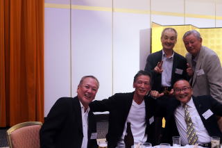 還暦大同窓会 祝宴写真 11