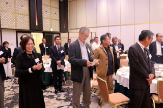 還暦大同窓会 校歌斉唱