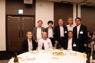 緑寿同窓会 電子科 集合写真